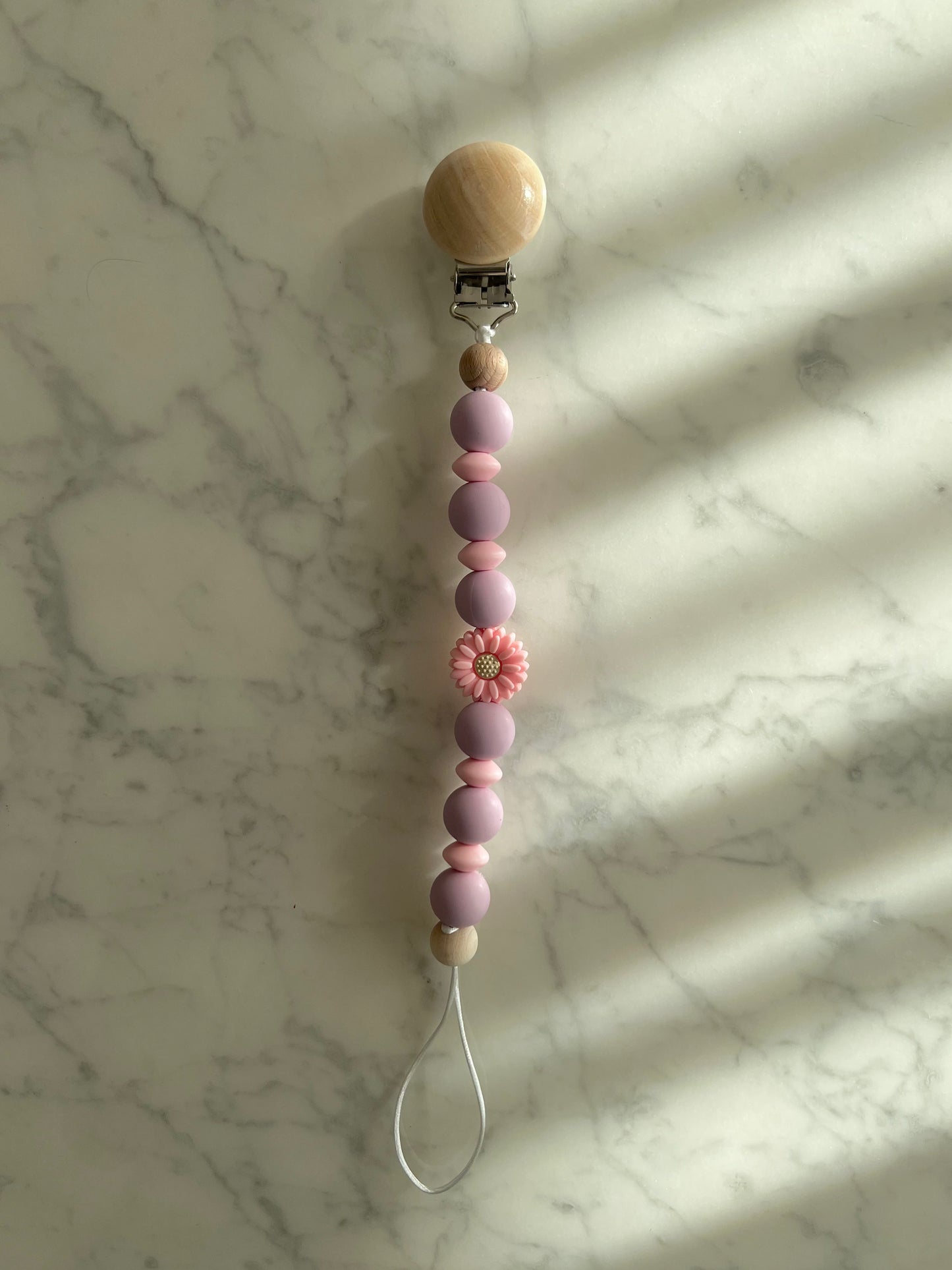 Blush Daisy - Schnullerkette