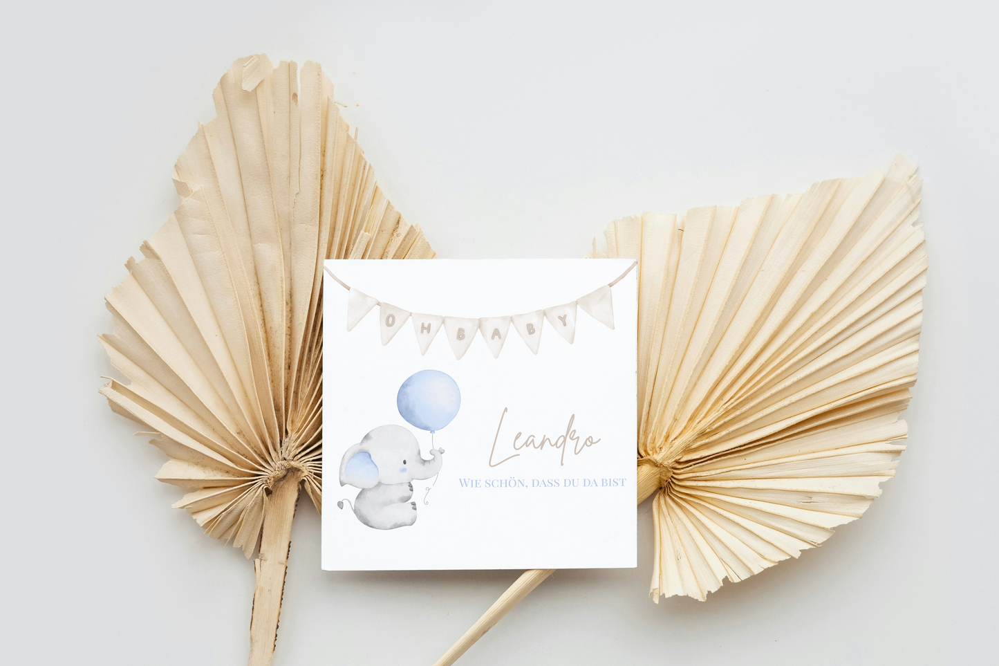 Personalisierte Babykarte mit Elefant