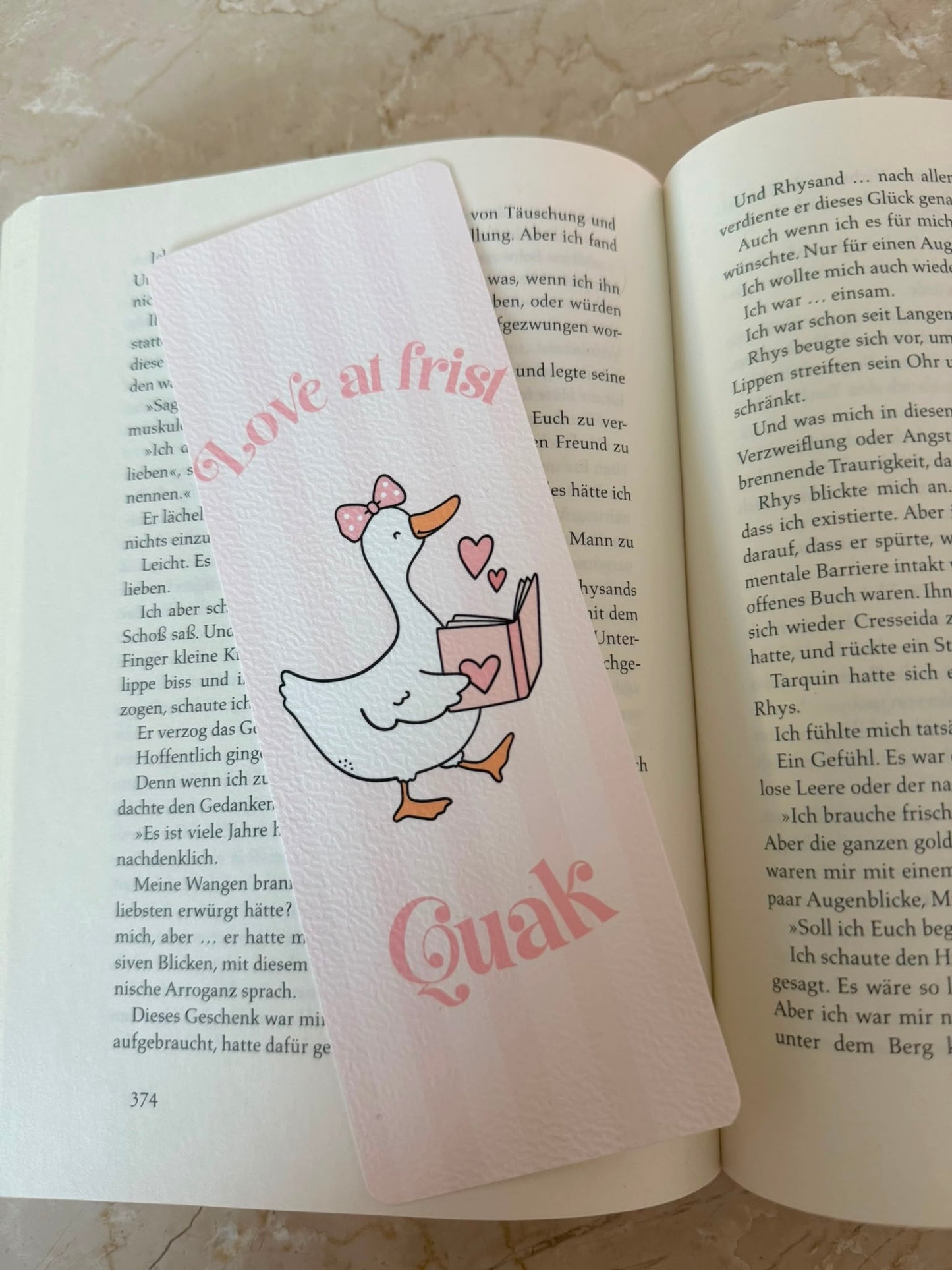 Love at frist Quak - Bookmark