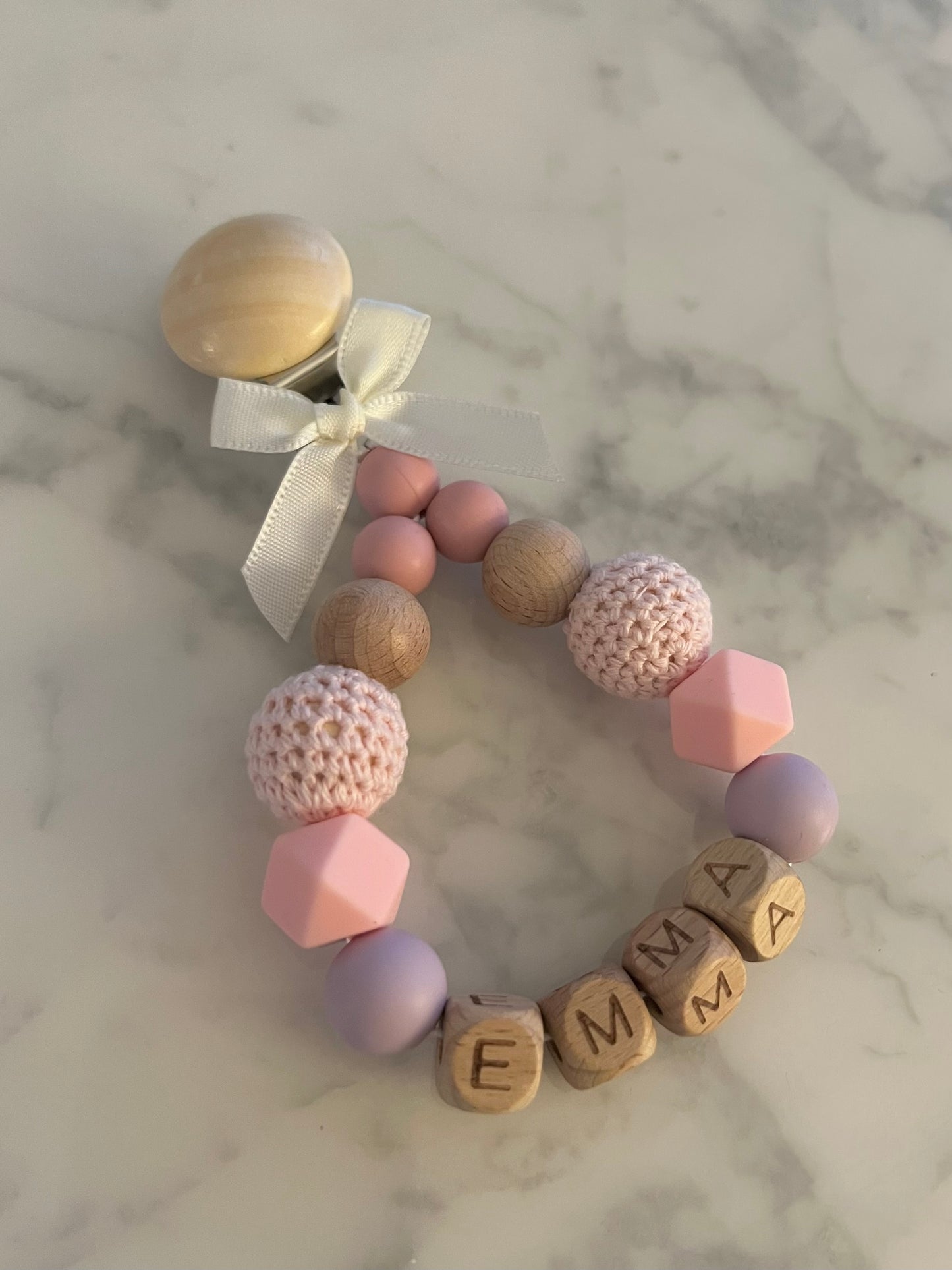 Personalisierte Kinderwagenkette mit Namen