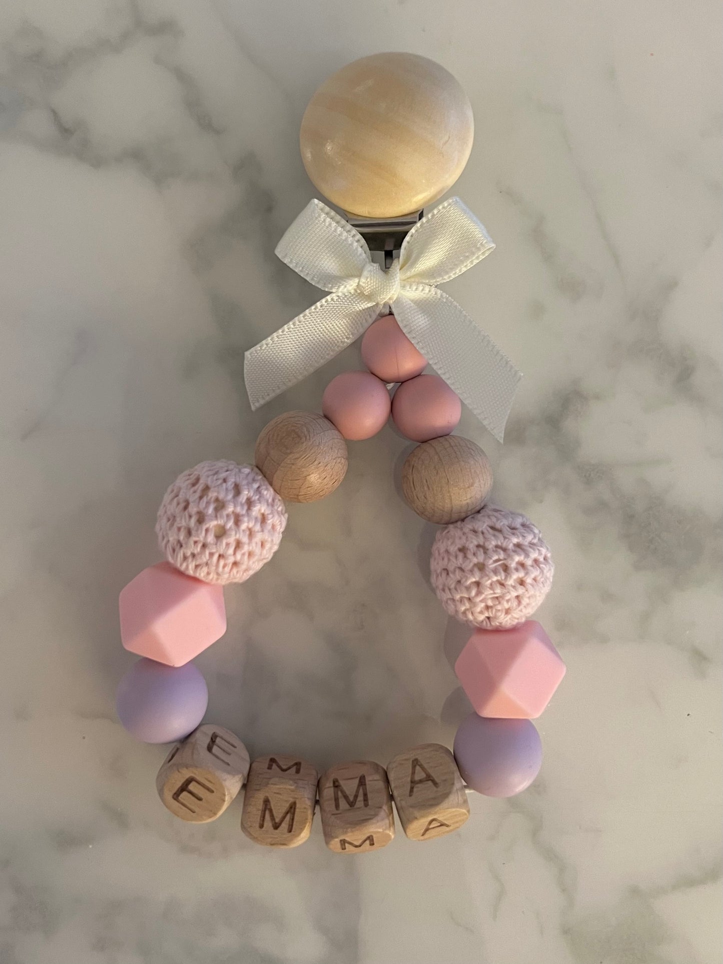 Personalisierte Kinderwagenkette mit Namen