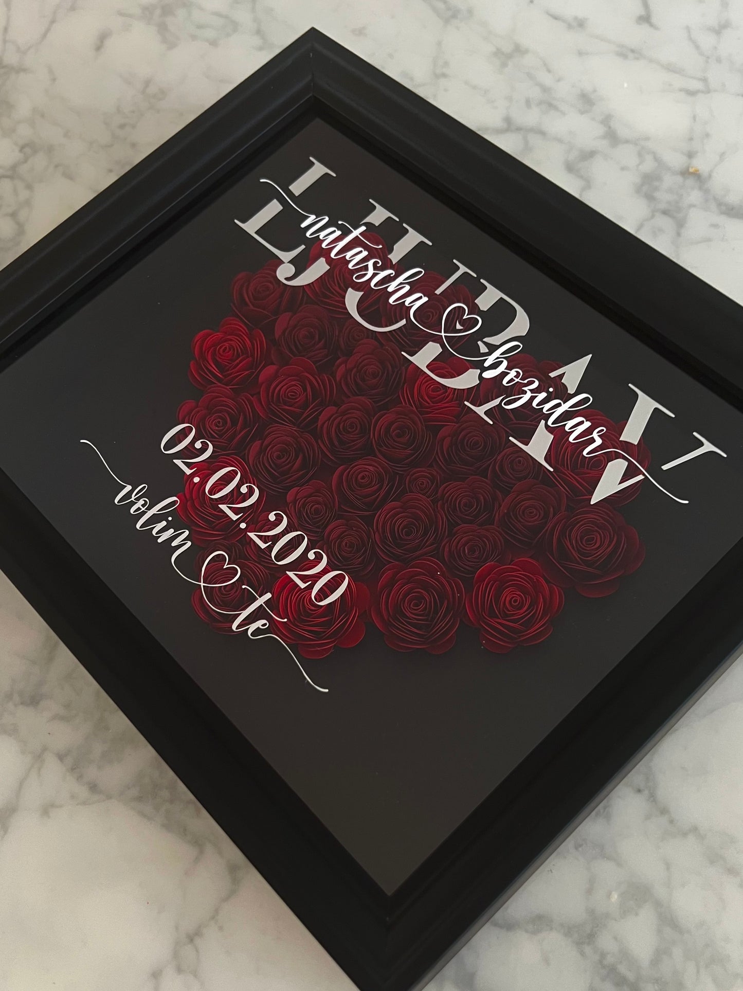 Love Forever - 3D Blumenrahmen mit Name & Datum